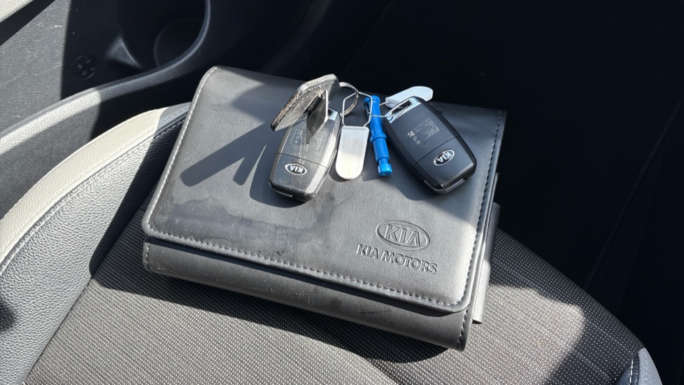 Kia Stonic 1.0T GDi 3 5dr Auto Petrol Estate - Image 19