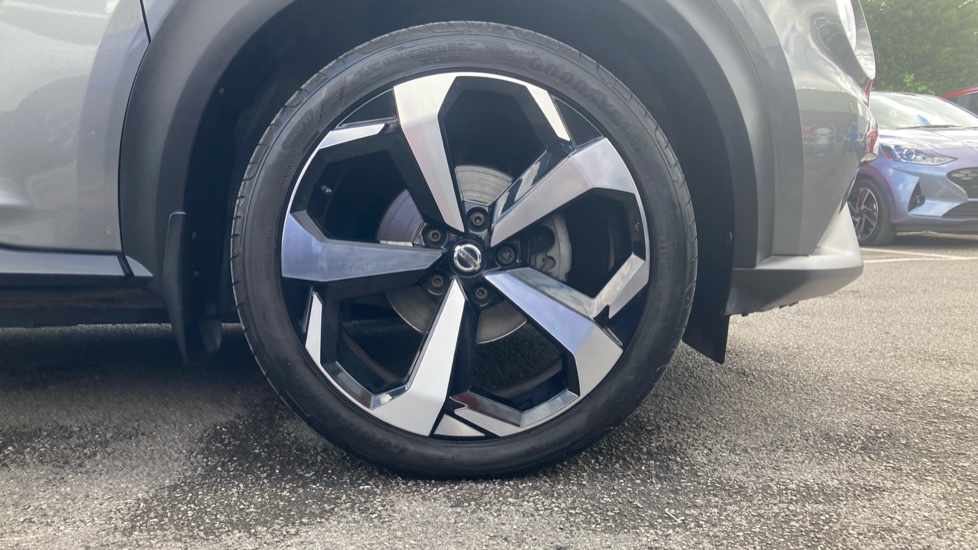 Nissan Juke 1.0 DiG-T 114 Tekna 5dr DCT Petrol Hatchback - Image 7