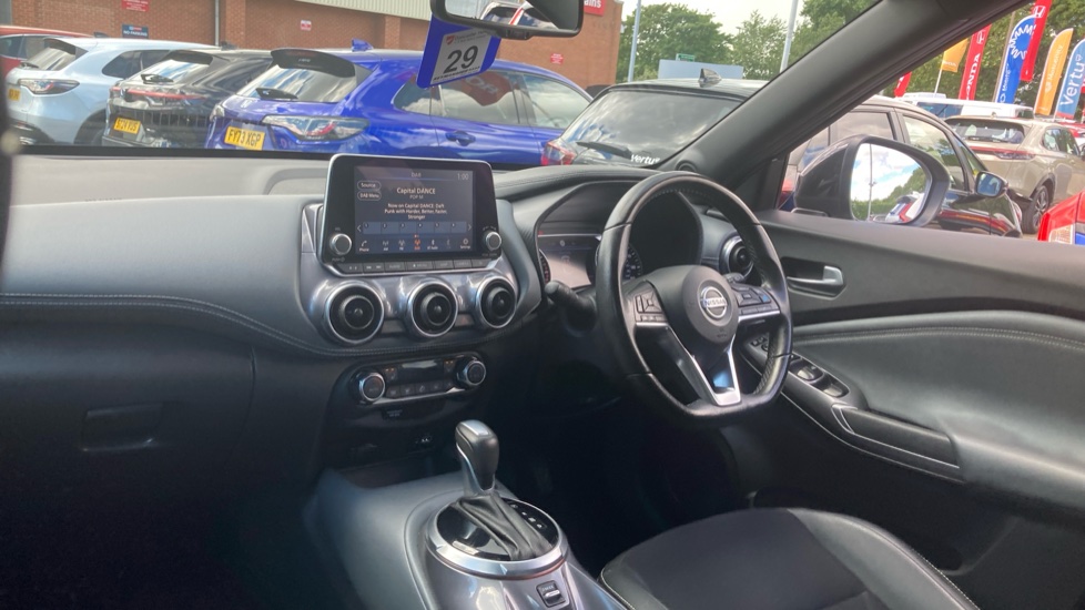 Nissan Juke 1.0 DiG-T 114 Tekna 5dr DCT Petrol Hatchback - Image 9