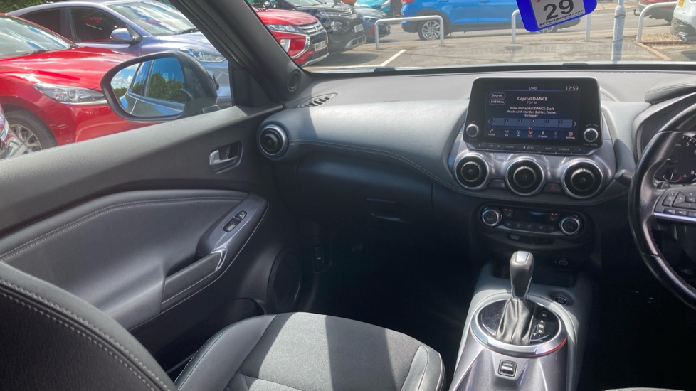 Nissan Juke 1.0 DiG-T 114 Tekna 5dr DCT Petrol Hatchback - Image 14