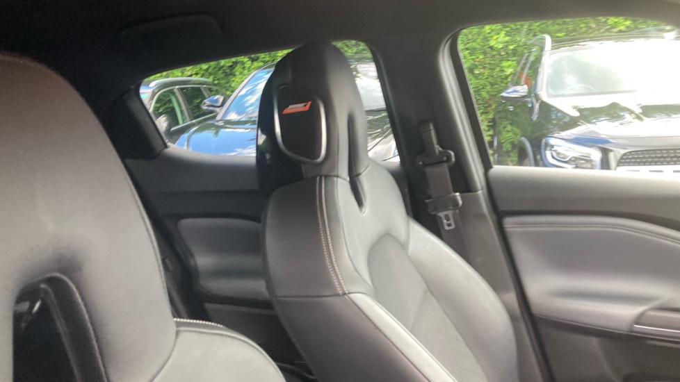 Nissan Juke 1.0 DiG-T 114 Tekna 5dr DCT Petrol Hatchback - Image 23