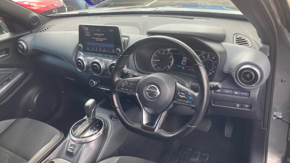 Nissan Juke 1.0 DiG-T 114 Tekna 5dr DCT Petrol Hatchback - Image 24