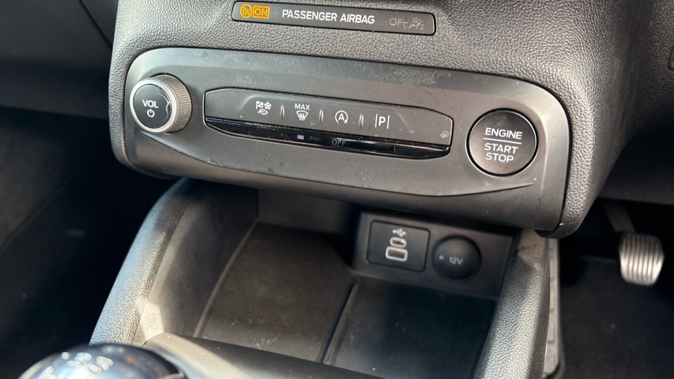 Ford Focus 1.0 EcoBoost Hybrid mHEV 155 ST-Line Edition 5dr Petrol Hatchback - Image 25
