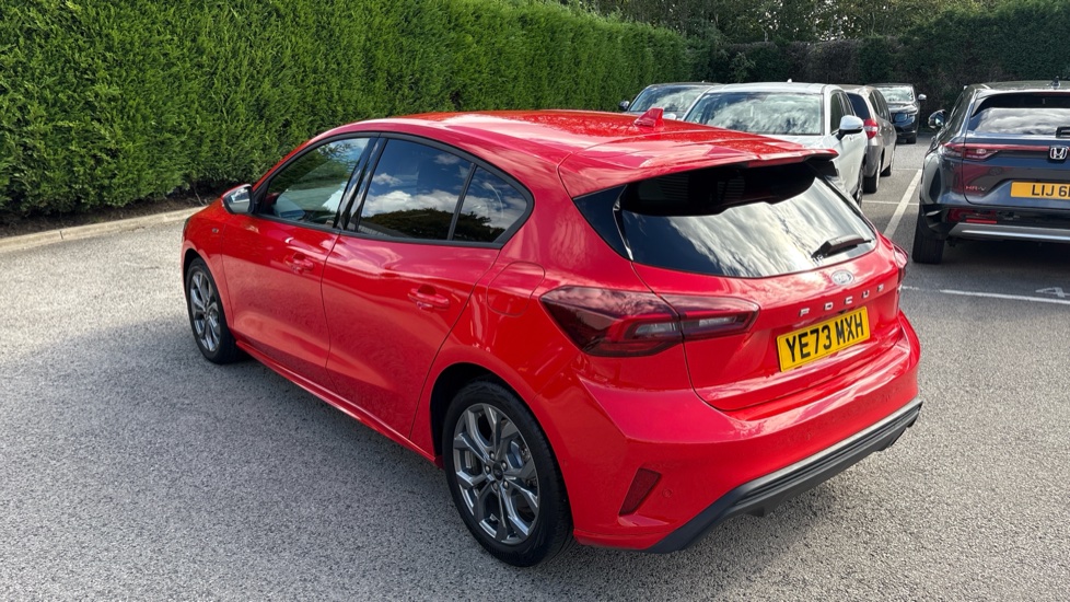 Ford Focus 1.0 EcoBoost Hybrid mHEV 155 ST-Line Edition 5dr Petrol Hatchback - Image 40