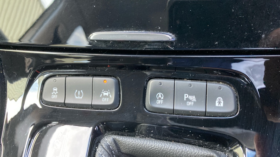 Vauxhall Grandland X 1.2 Turbo SRi Nav 5dr Auto Petrol Hatchback - Image 30