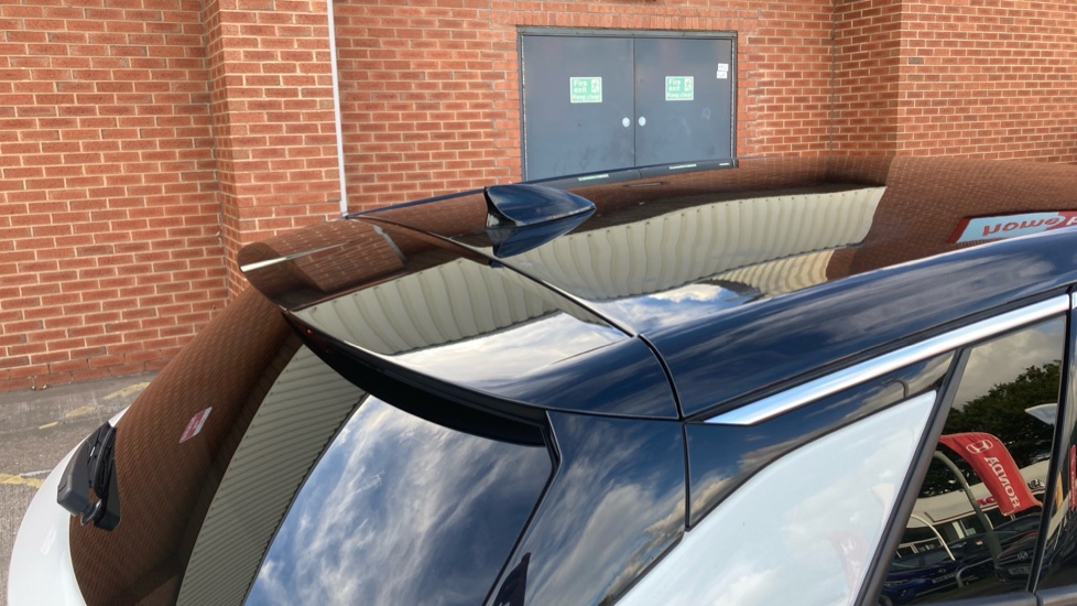 Vauxhall Grandland X 1.2 Turbo SRi Nav 5dr Auto Petrol Hatchback - Image 33