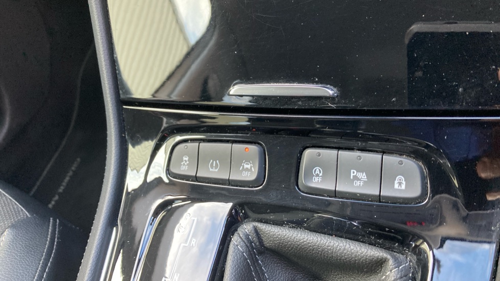 Vauxhall Grandland X 1.2 Turbo SRi Nav 5dr Auto Petrol Hatchback - Image 52