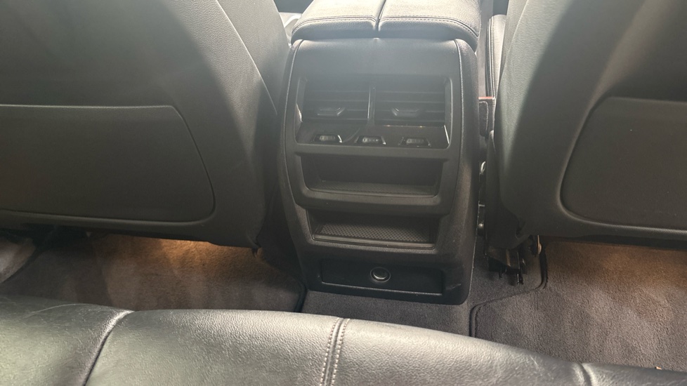 BMW X5 xDrive M50d 5dr Auto Diesel Estate - Image 46