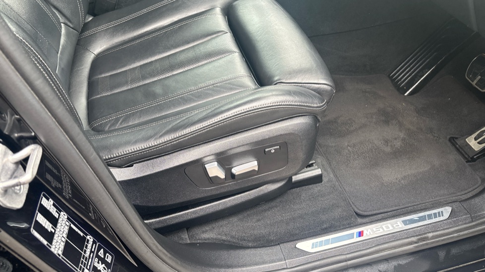 BMW X5 xDrive M50d 5dr Auto Diesel Estate - Image 58