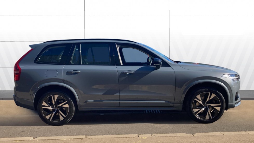 Volvo XC90 2.0 B5D [235] Plus Dark 5dr AWD Geartronic Diesel Estate - Image 5