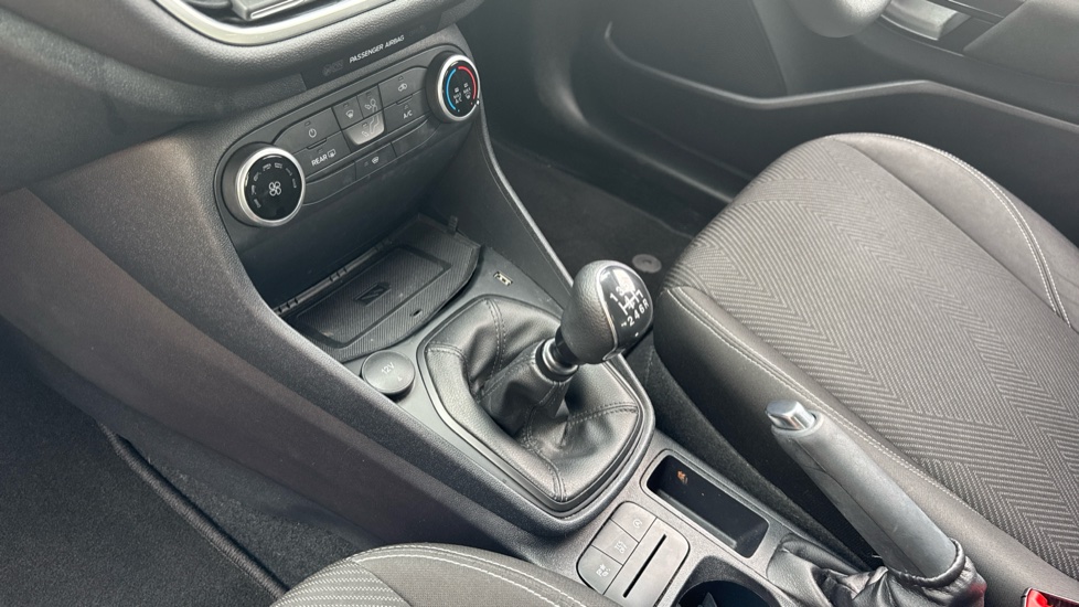 Ford Fiesta 1.0 EcoBoost Hybrid mHEV 125 Trend 5dr Petrol Hatchback - Image 13