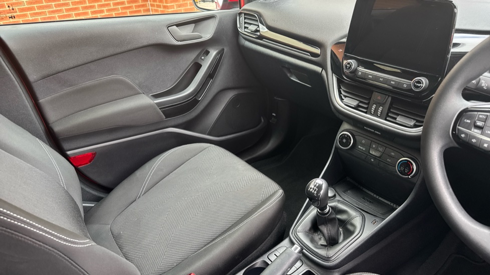 Ford Fiesta 1.0 EcoBoost Hybrid mHEV 125 Trend 5dr Petrol Hatchback - Image 14