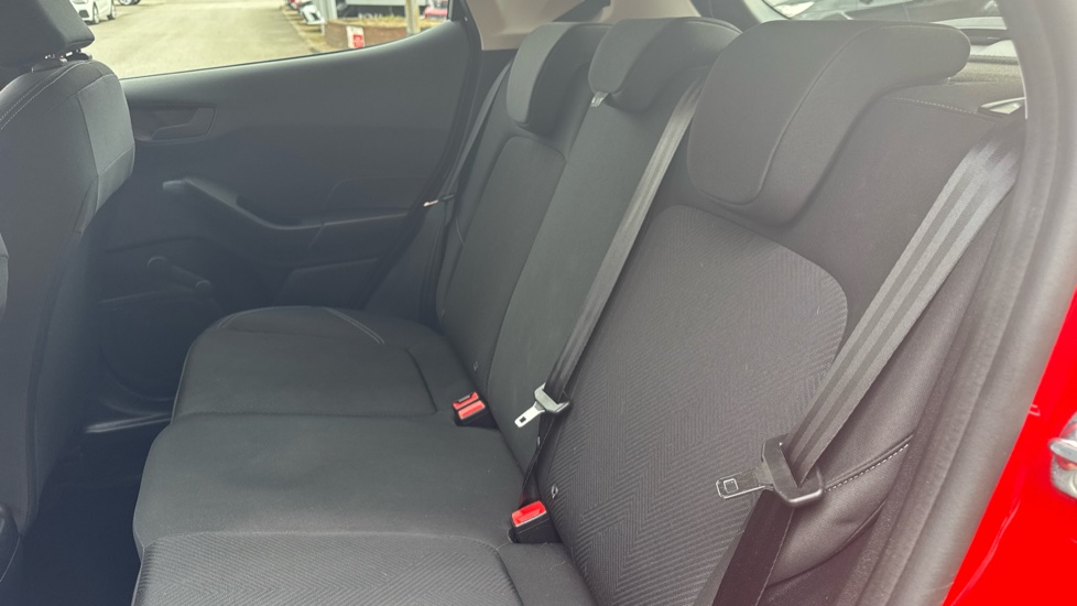 Ford Fiesta 1.0 EcoBoost Hybrid mHEV 125 Trend 5dr Petrol Hatchback - Image 16