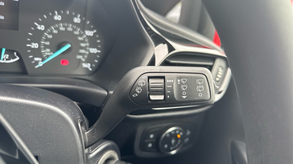 Ford Fiesta 1.0 EcoBoost Hybrid mHEV 125 Trend 5dr Petrol Hatchback - Image 23