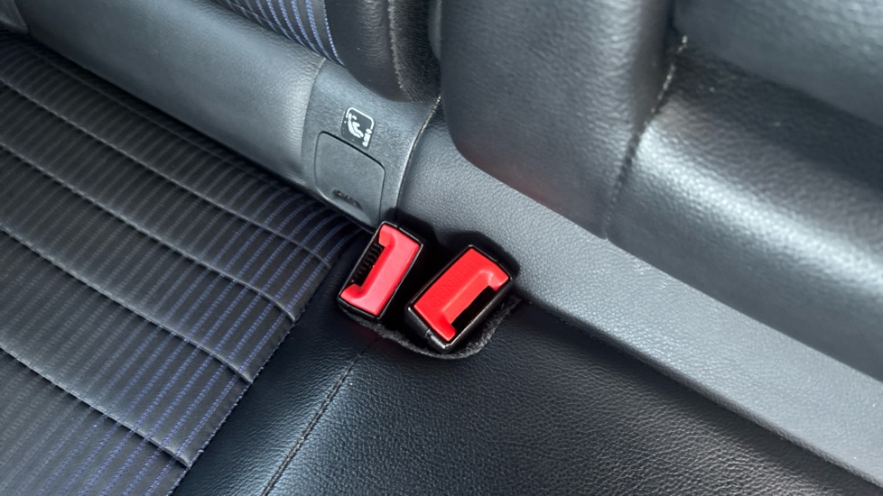 Nissan Qashqai 1.3 DiG-T MH Tekna 5dr Petrol Hatchback - Image 17