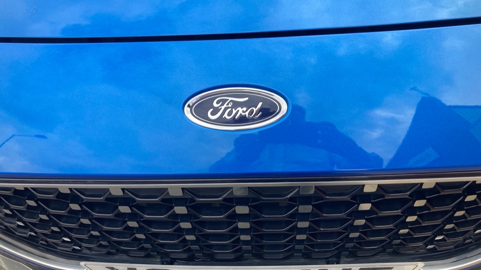 Ford Puma 1.0 EcoBoost Hybrid mHEV ST-Line Vignale 5dr Petrol Hatchback - Image 24