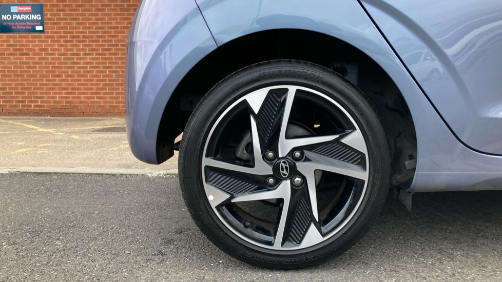 Hyundai i10 1.0 [63] Premium 5dr [Nav] Petrol Hatchback - Image 7