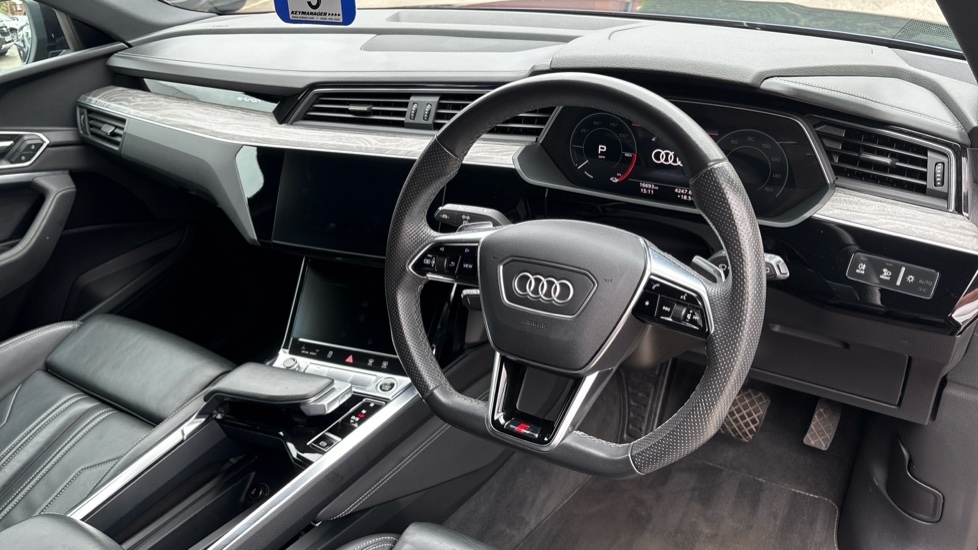 Audi e-tron 230kW 50 Quattro 71kWh Black Edition 5dr Auto Electric Estate - Image 11