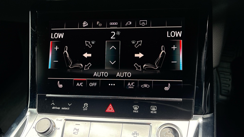 Audi e-tron 230kW 50 Quattro 71kWh Black Edition 5dr Auto Electric Estate - Image 24