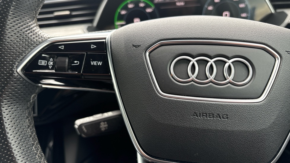 Audi e-tron 230kW 50 Quattro 71kWh Black Edition 5dr Auto Electric Estate - Image 27