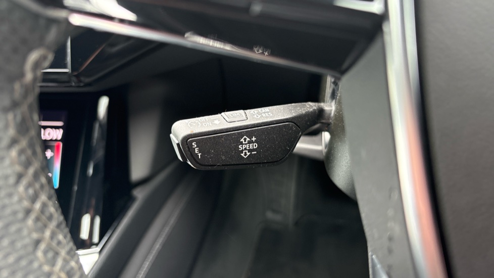 Audi e-tron 230kW 50 Quattro 71kWh Black Edition 5dr Auto Electric Estate - Image 29