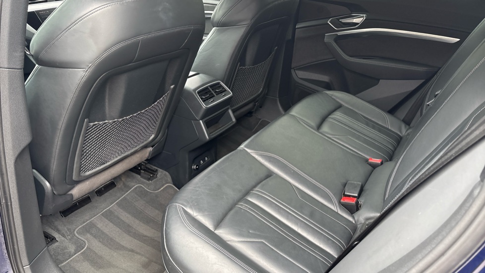 Audi e-tron 230kW 50 Quattro 71kWh Black Edition 5dr Auto Electric Estate - Image 37