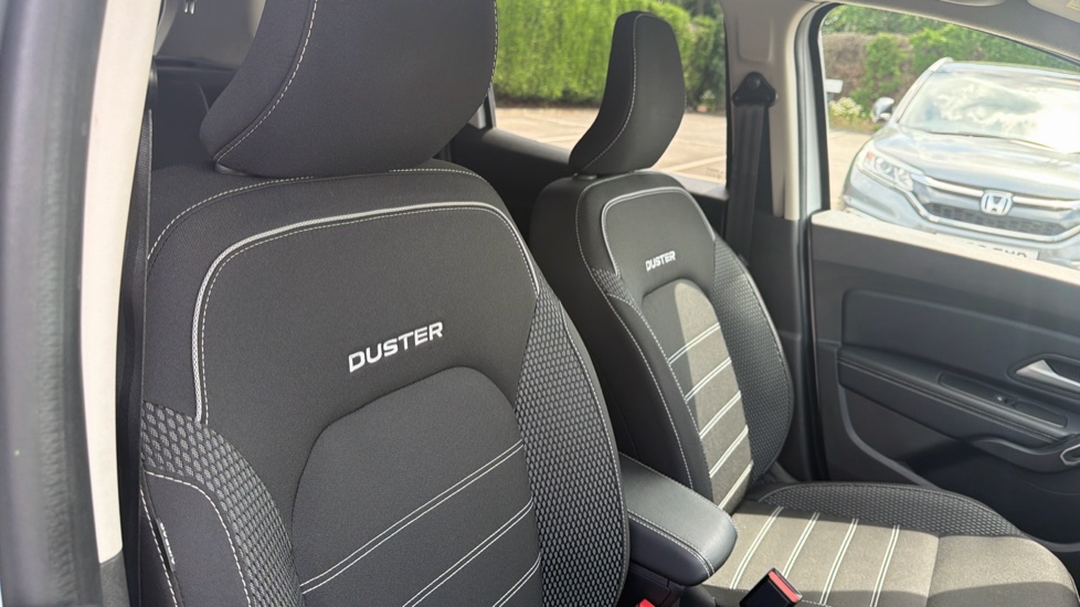 Dacia Duster 1.0 TCe 90 Journey 5dr Petrol Estate - Image 25