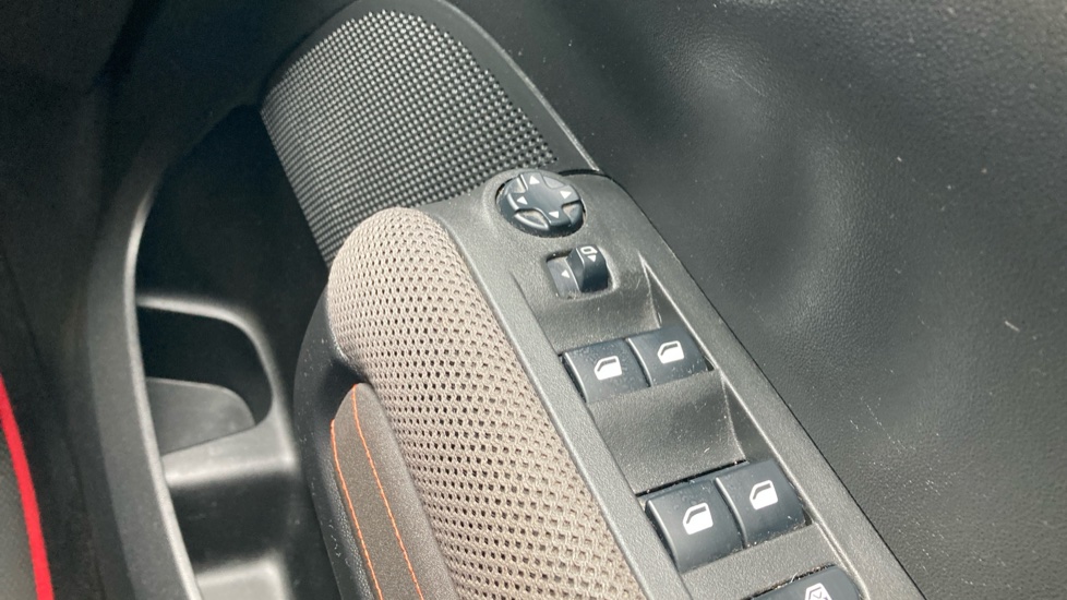 Citroen C3 Aircross 1.2 PureTech 110 Shine Plus 5dr Petrol Hatchback - Image 26