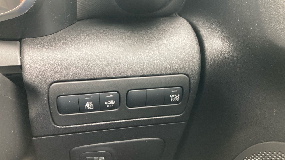 Citroen C3 Aircross 1.2 PureTech 110 Shine Plus 5dr Petrol Hatchback - Image 27
