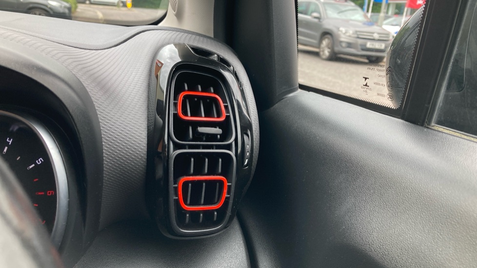 Citroen C3 Aircross 1.2 PureTech 110 Shine Plus 5dr Petrol Hatchback - Image 28