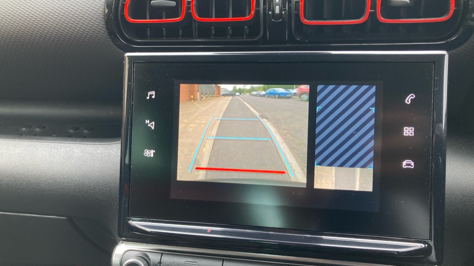 Citroen C3 Aircross 1.2 PureTech 110 Shine Plus 5dr Petrol Hatchback - Image 31
