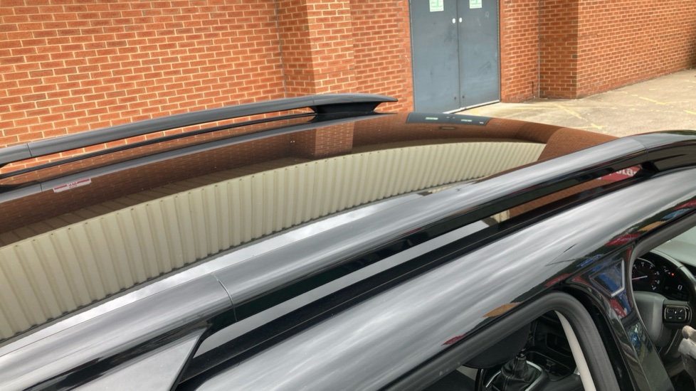 Citroen C3 Aircross 1.2 PureTech 110 Shine Plus 5dr Petrol Hatchback - Image 37