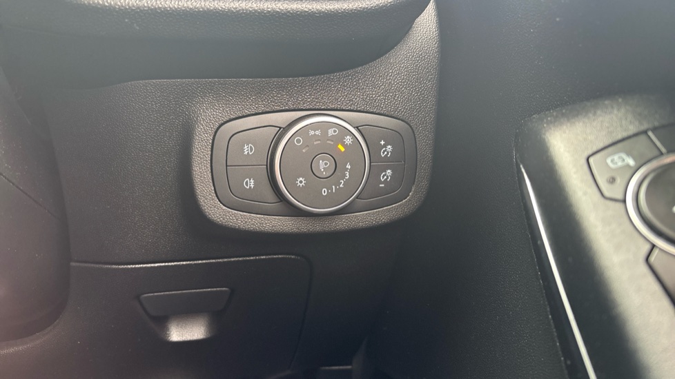 Ford Fiesta 1.0 EcoBoost 125 ST-Line 3dr Petrol Hatchback - Image 26