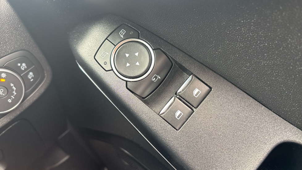 Ford Fiesta 1.0 EcoBoost 125 ST-Line 3dr Petrol Hatchback - Image 27