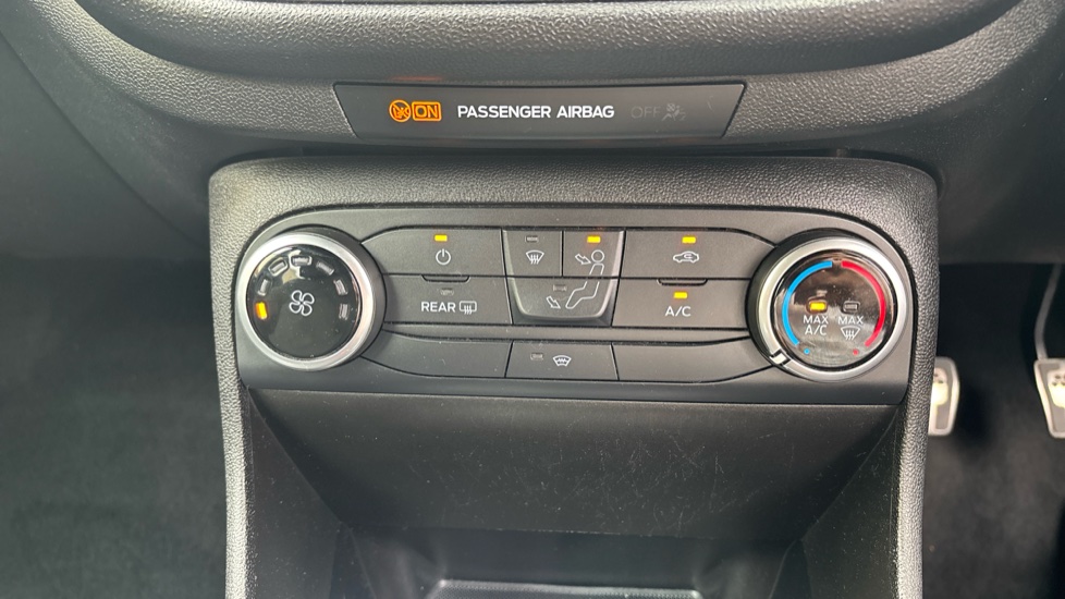 Ford Fiesta 1.0 EcoBoost 125 ST-Line 3dr Petrol Hatchback - Image 38