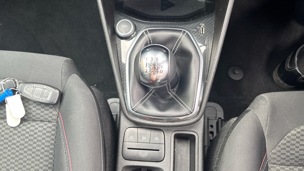 Ford Fiesta 1.0 EcoBoost 125 ST-Line 3dr Petrol Hatchback - Image 42