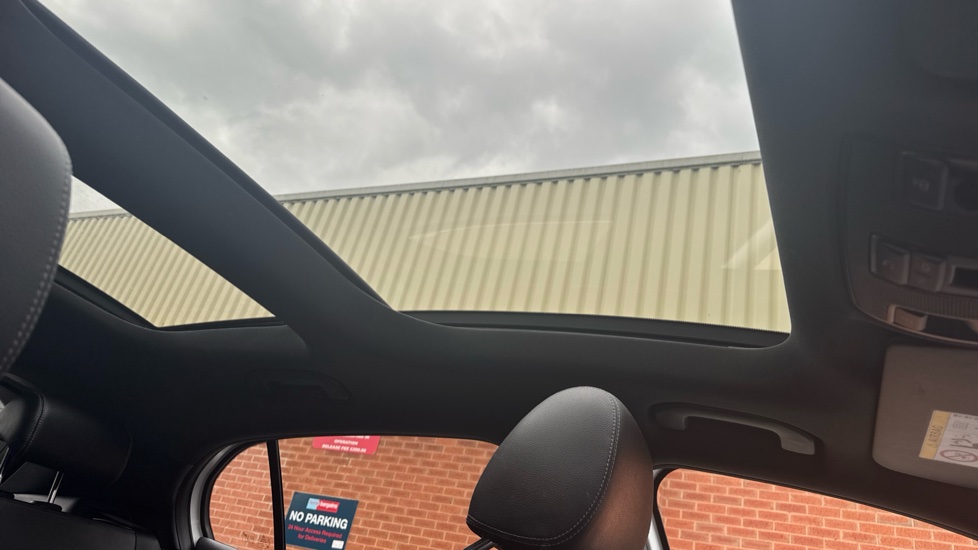 Mercedes-Benz GLA 200 Sport Premium Plus 5dr Auto Petrol Hatchback - Image 37
