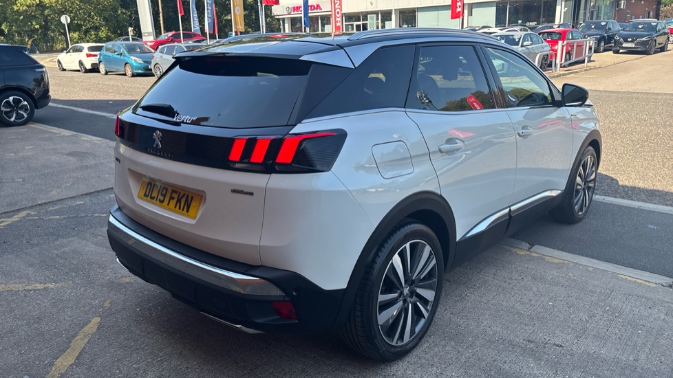 Peugeot 3008 1.5 BlueHDi GT Line Premium 5dr EAT8 Diesel Estate - Image 54