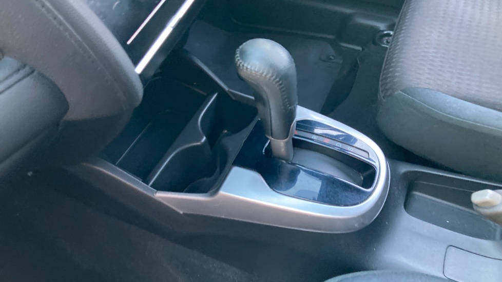 Honda Jazz 1.3 i-VTEC EX Navi 5dr CVT Petrol Hatchback - Image 13