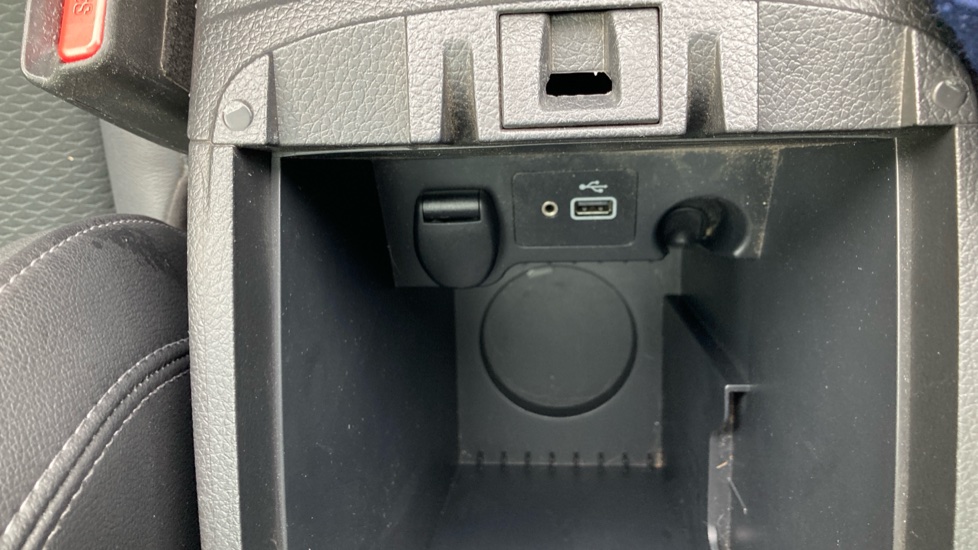 Nissan Qashqai 1.7 dCi Tekna 5dr Diesel Hatchback - Image 38