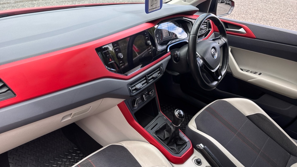 Volkswagen Polo 1.0 EVO 80 Beats 5dr Petrol Hatchback - Image 9