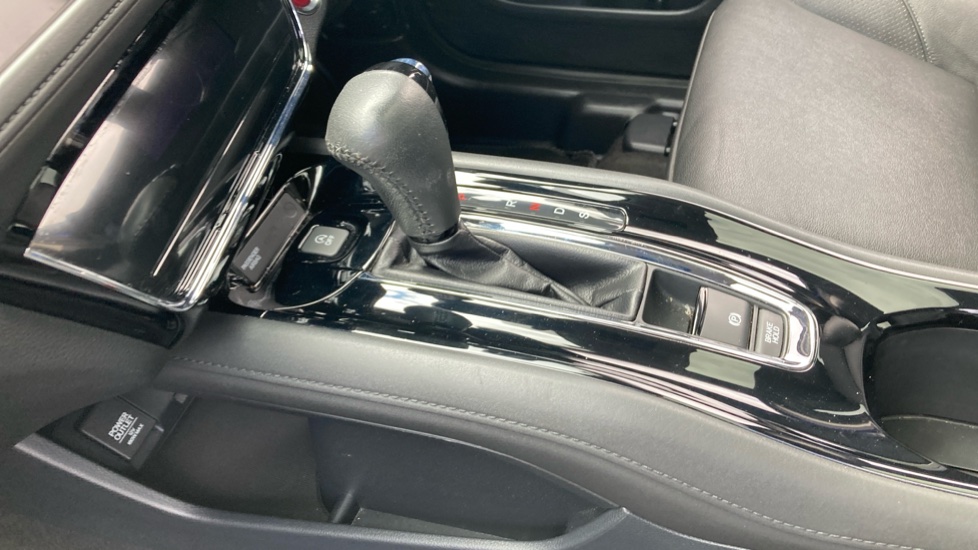 Honda HR-V 1.5 i-VTEC EX CVT 5dr Petrol Hatchback - Image 13