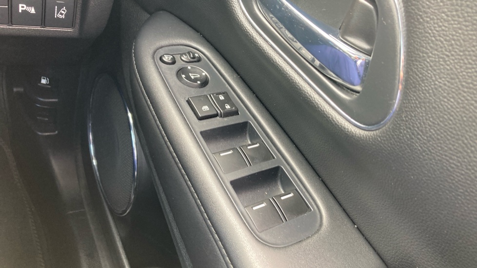 Honda HR-V 1.5 i-VTEC EX CVT 5dr Petrol Hatchback - Image 27