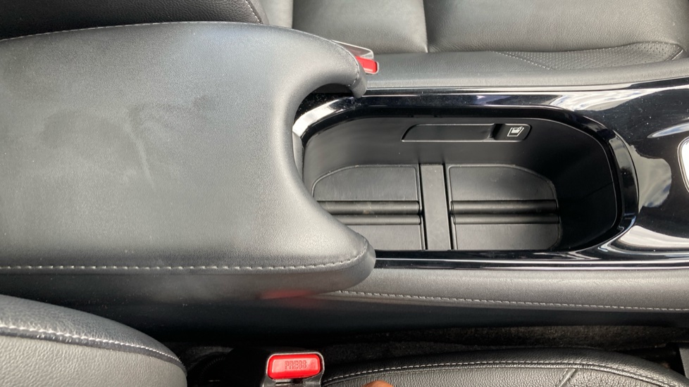 Honda HR-V 1.5 i-VTEC EX CVT 5dr Petrol Hatchback - Image 33