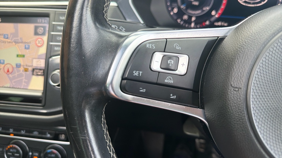 Volkswagen Tiguan 2.0 TDi 190 4Motion R-Line 5dr DSG Diesel Estate - Image 41