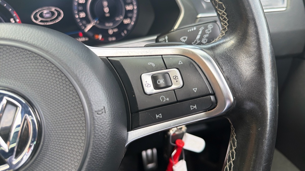 Volkswagen Tiguan 2.0 TDi 190 4Motion R-Line 5dr DSG Diesel Estate - Image 42