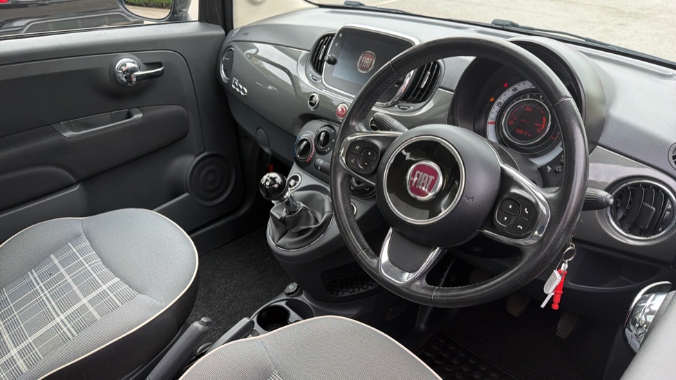 Fiat 500 1.2 Lounge 3dr Petrol Hatchback - Image 11