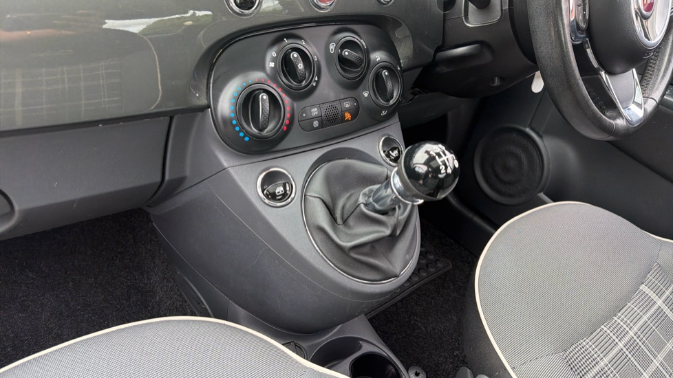 Fiat 500 1.2 Lounge 3dr Petrol Hatchback - Image 13