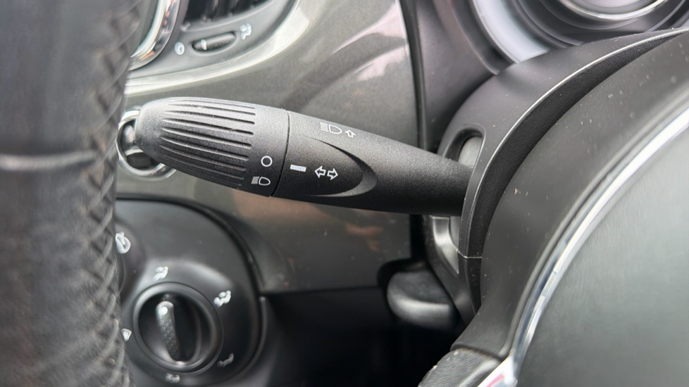 Fiat 500 1.2 Lounge 3dr Petrol Hatchback - Image 24