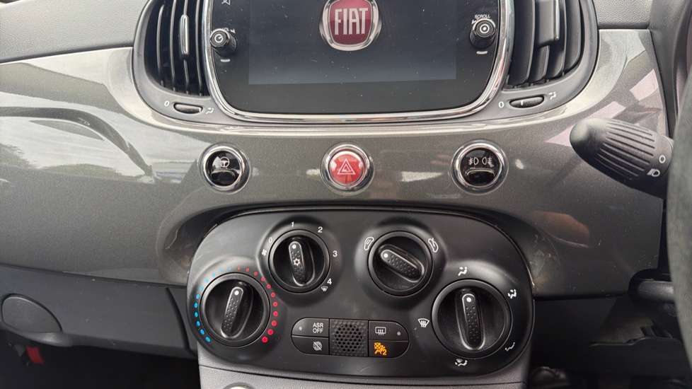 Fiat 500 1.2 Lounge 3dr Petrol Hatchback - Image 26